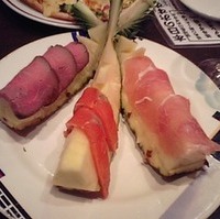 生ハムパイナップル