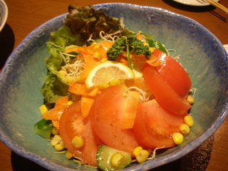 野菜たっぷりサラダ