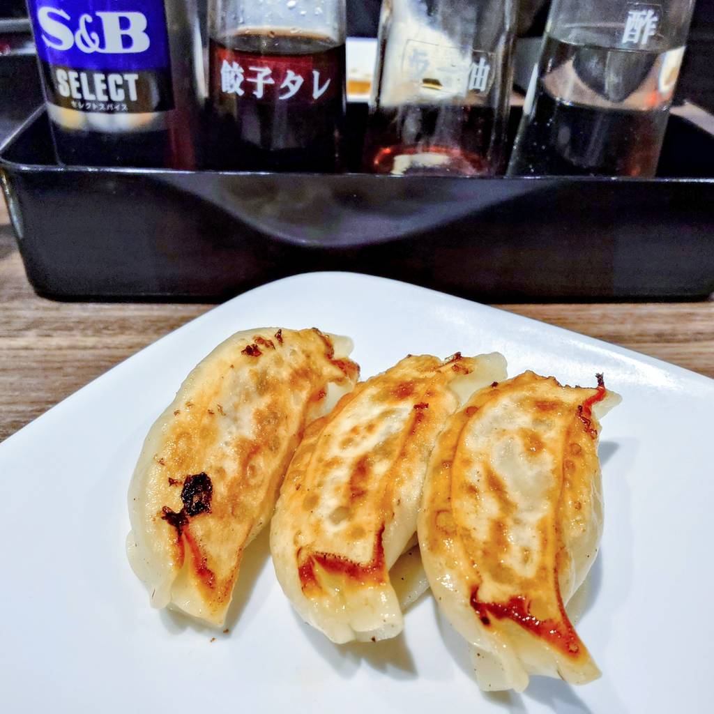 にんにく激増し餃子　ＪＵＳＴ　ＳＩＺＥ