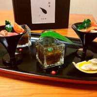 先付け（牡蠣オイル付け・もずく酢・かもロ…