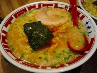 東京とんこつラーメン