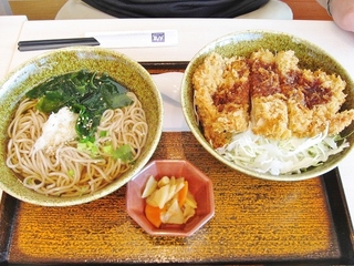 鶏かつソース丼＆温そば