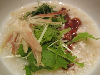 蒸し鶏のさっぽり梅肉ソースのお粥
