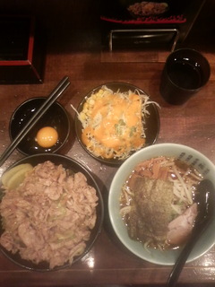 すた丼　ラーメンセット