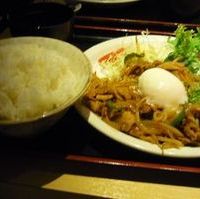 ピリ辛豚バラのスタミナ炒め定食