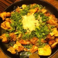 だんじ名物　ももの炭炙り焼き