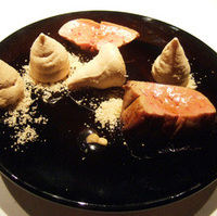 フォアグラとメレンゲのコントラスト