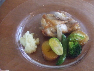 ［ＭＡＩＮ］お魚またはお肉を主菜としたランチ