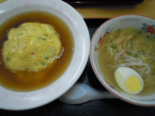天津飯とラーメン