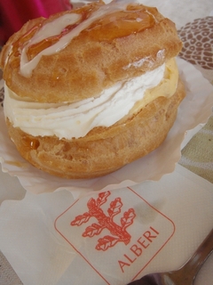 シュークリーム