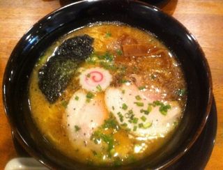 武士系豚骨ラーメン