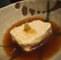 付き出し　ゴマ豆腐