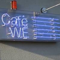 Cafe W．E