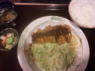 厚切りロースカツ定食