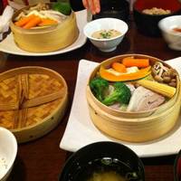 やまと豚のコラーゲン蒸篭