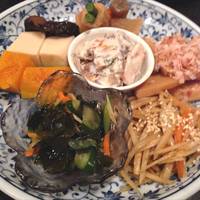 ”おかあさん”のお惣菜盛り合せ