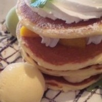 フルーツパンケーキ