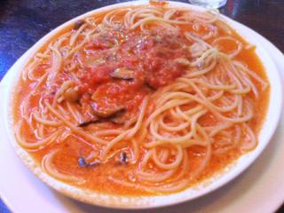 ニンニクとトマトと唐辛子のスパゲティー