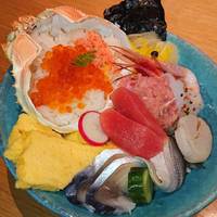 蟹飯イクラかけと鮪の彩り海鮮丼御膳～雲丹…