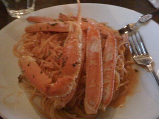 カニのトマトソースのパスタ