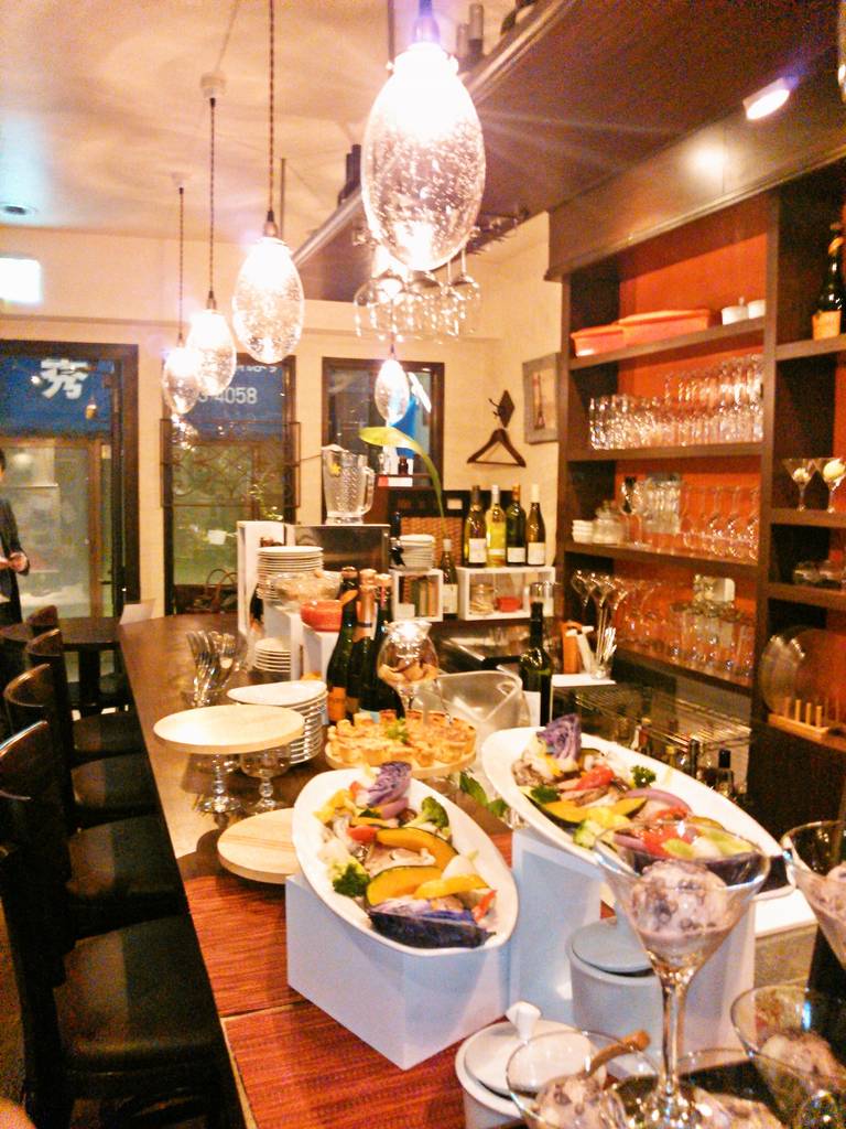 フレンチバル セレナ