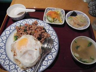 ガパオカイダオラーカオ　