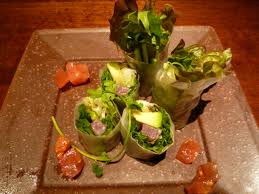 まぐろとアボカドの生春巻き