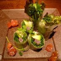 まぐろとアボカドの生春巻き