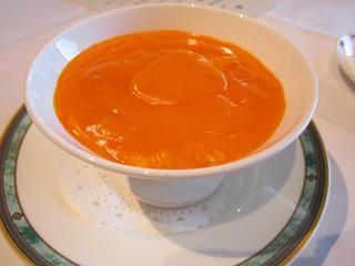 蟹の卵入りフカヒレスープ