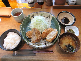 三元豚手ごねメンチかつ膳