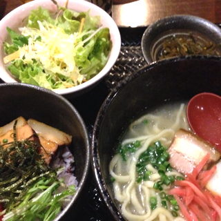 沖縄そば＆ラフティー丼セット