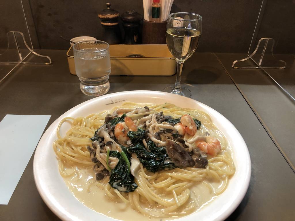 海老とキノコの生クリームソース