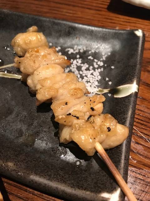 鶏皮の串焼き