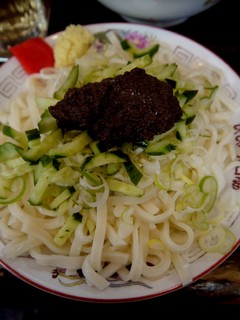 じゃじゃ麺