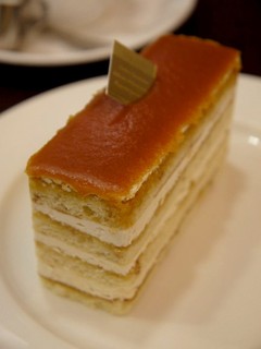 濃厚キャラメルケーキ