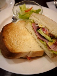 Ｗハムとジューシー野菜のサンドランチ