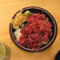 マグロ丼