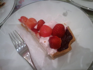 結晶型　“ル　ガール”クリームチーズムースのタルト