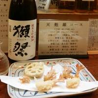 日本酒、獺祭　　天ぷら、車海老、蓮根