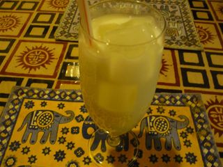 ラッシーヨーグルトドリンク