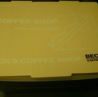 ビーフの赤ワイン煮込みサンド