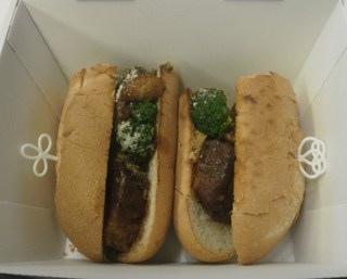 ビーフの赤ワイン煮込みサンド