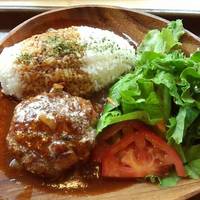 自家製手ごねハンバーグプレート