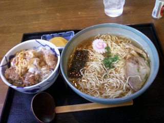 ミニかつ丼と中華そば