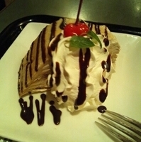 幸せなチョコミルクレープ