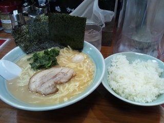 伝説の醤油ラーメン