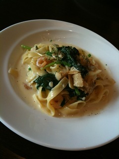 日替わりランチ　シーフードのクリームパスタ