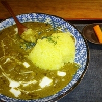 ほうれん草とモッツァレラのカレー