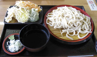 天ぷら付き　うどん