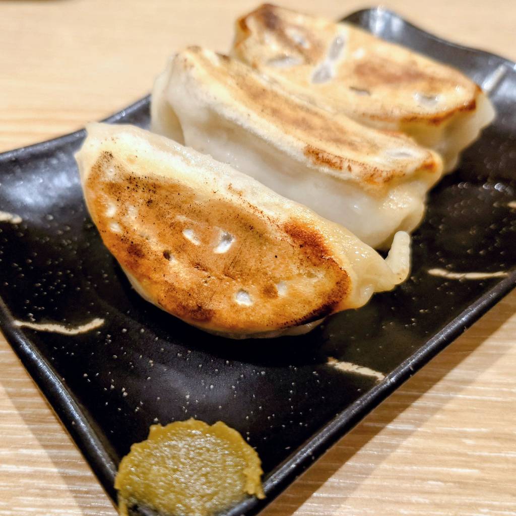 由丸焼餃子